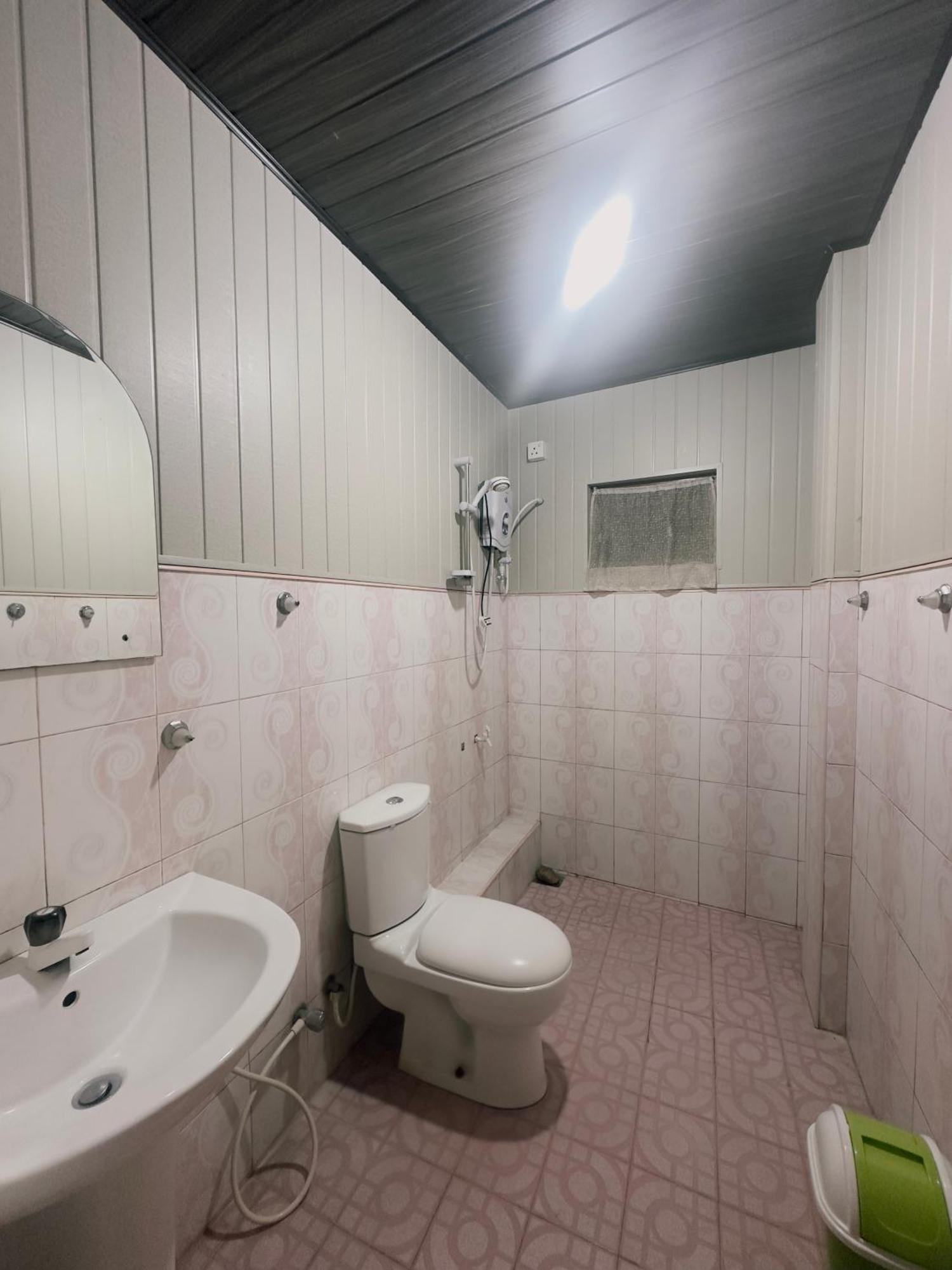 Abc Guest Inn & Restaurant ハプタレー エクステリア 写真