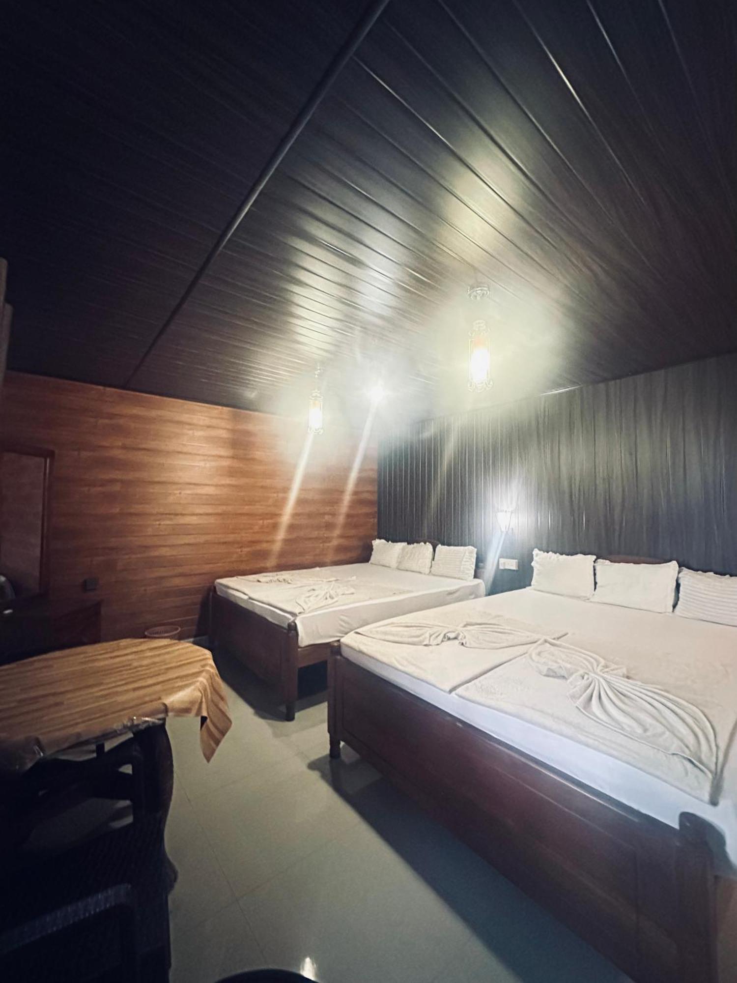 Abc Guest Inn & Restaurant ハプタレー エクステリア 写真